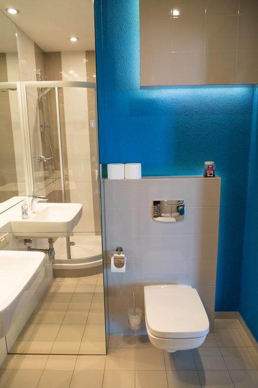 Modern Apartment In City Center Cracovia Esterno foto