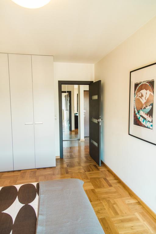Modern Apartment In City Center Cracovia Esterno foto