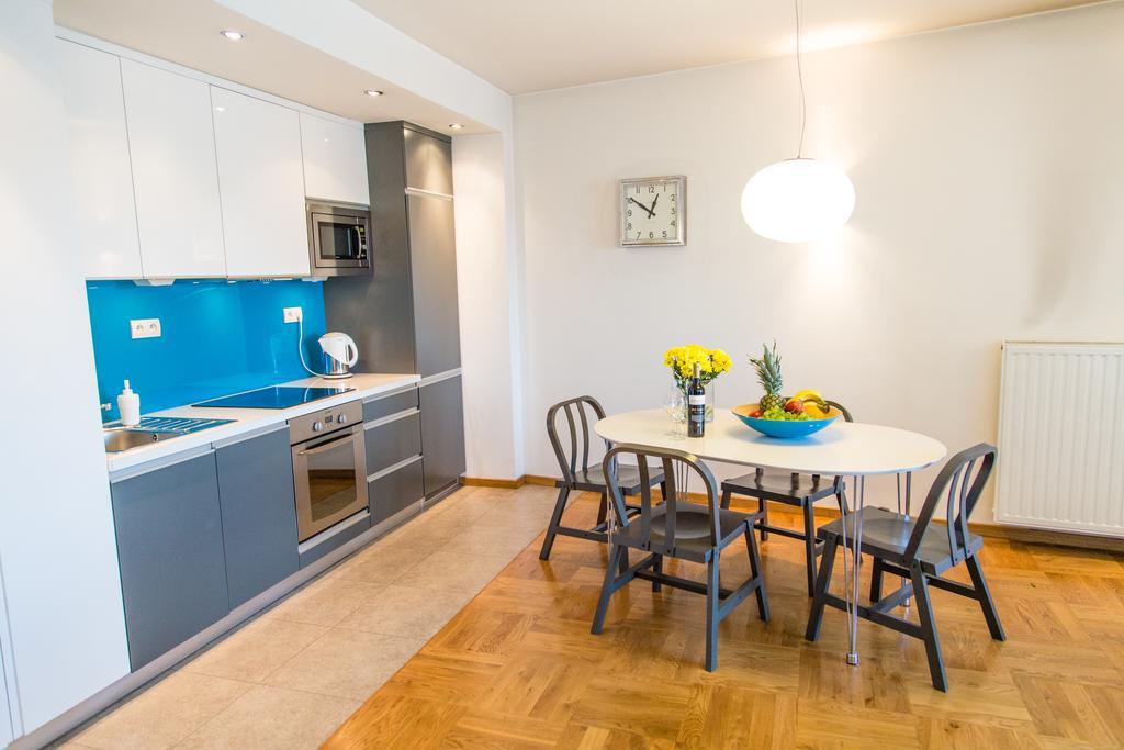 Modern Apartment In City Center Cracovia Esterno foto