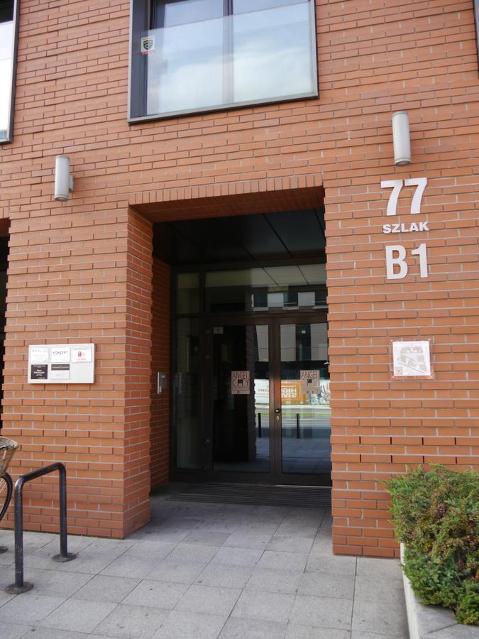 Modern Apartment In City Center Cracovia Esterno foto